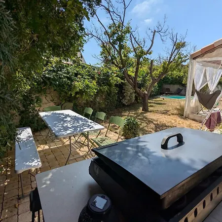 Avec Piscine Proche Plages Holiday home