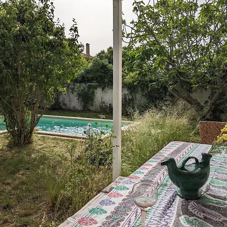 Avec Piscine Proche Plages Perols