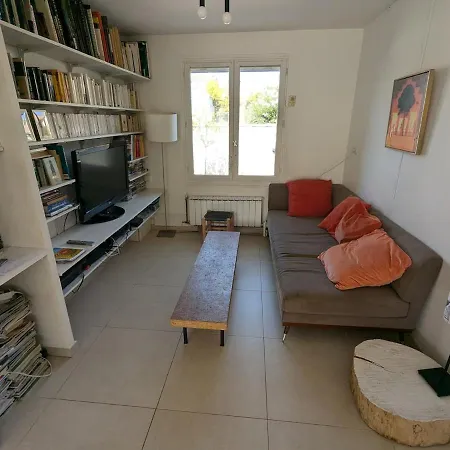 Avec Piscine Proche Plages Holiday home