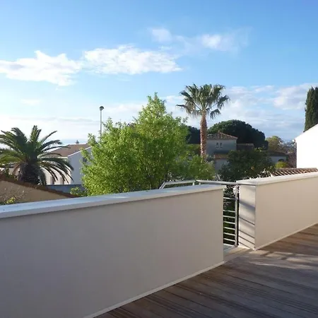 Avec Piscine Proche Plages * Perols